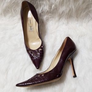 Jimmy Choo Size 8.5 patent leather pumps in dark plum - sublime!